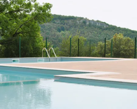 Le Domaine des Cazelles by Ateya Vacances Hotels in Cajarc