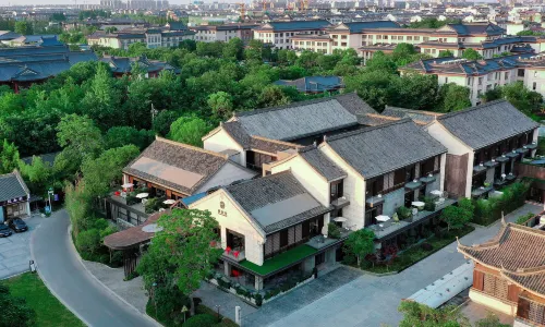 Blossom House Yangzhou Lakeside