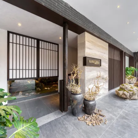 Luhyin hongya Hotel
