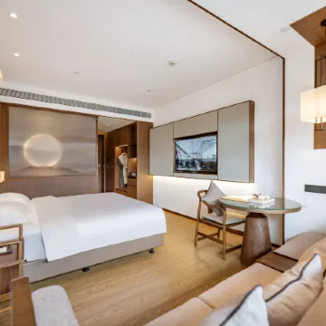DeRucci Hotel (Chongqing Ciqikou Metro Station Store) Отели рядом с достопримечательностью «CPC Chongqing Shapingba District Committee Party School»
