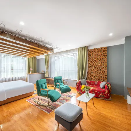 Fine Homes Hotel