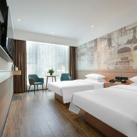 City Comfort Inn Hotel (Yichang Zhijiang Qixing Square Guomao)