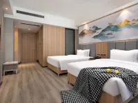 Kanglai Hotel (South High-speed Railway Station International Convention and Exhibition Center) Hotels near Yu Hua