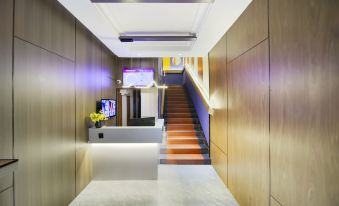 Danliansi Light Luxury Hotel (Electrical Vocational and Technical College Branch)