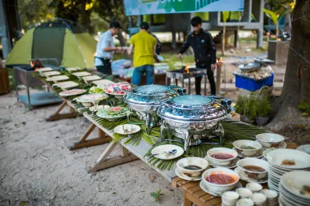 BaHo Eco Beat Отели рядом с достопримечательностью «Hoa Lan Island Resort»