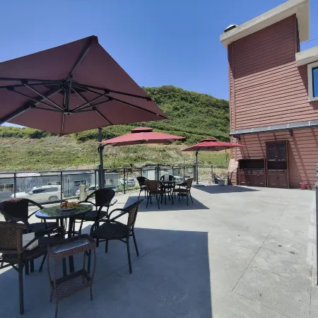 A Ming · Light luxury Terrace · Family Travel holiday Hostel (Fengdu South Tianhu Scenic Area Store)