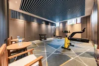 Chuxiong Lanchen Hotel - parking