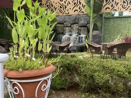 Garden View Holiday Cottage