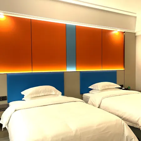 Tuman Biancheng Hotel (Jishou Heshengtang Shopping Mall)