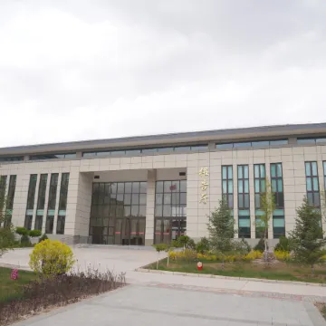 Dingxi Apartment Building Отели в г. Динси