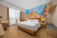 Vienna Hotel (Shenze Bus Station) - parking