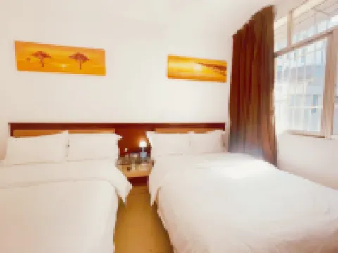 Nanning Taolin Hotel (Jinhu Square Subway Station) Hotels near City Top