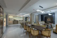 Jianxiyan Hot Spring Panorama Hotel (Xijiang Qianhu Miao Village)