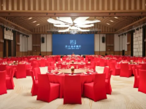 Yanji Dinosaur Hot Spring Hotel (Korean Folk Village Yanji Dinosaur Kingdom) Hotels in Yanji