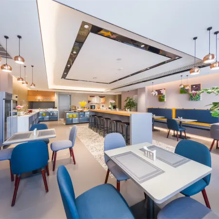 Homeinn Selected Hotel (Chuxiong Lufeng Jinshan Ancient Town)
