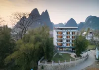 Xiangzhu Ziyuan Homestay (Yangshuo Li River Front View Balcony Branch) Hotels in Welfare Ancient Town Scenic Spot