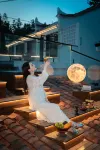 Beyond Emptiness · Pujì Homestay