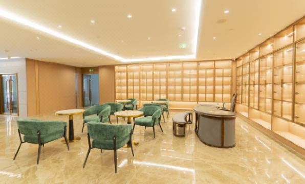 Qingyuan Qingcheng Station Shunying Times Square Fengdu Hotel