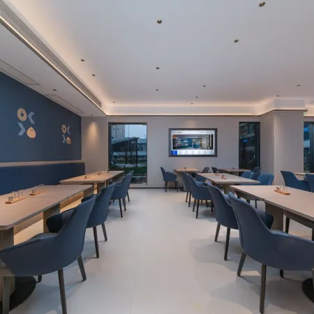 OKDAY Hotel (Nanchang West Railway Station-North Square, Nanchang)