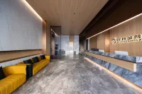 Xuwen Pineapple Pastoral Hotel (Xuwen Cultural Square)