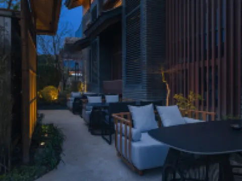 Yuanhe Yin Temple · UNIT TEMPLE (Longxing Temple) Hotels in Pengzhou