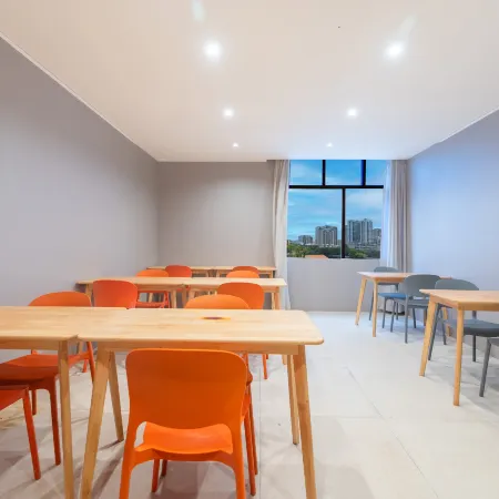 Huancheng Heals Hotel (Quanzhou Jinjiang International Airport Wudianshi Traditional Blocks)