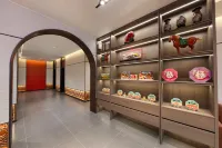 LANOU Shangpin Hotel (Luoyang Peony Square Zhoushan Avenue)