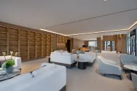 Surprise Hotel