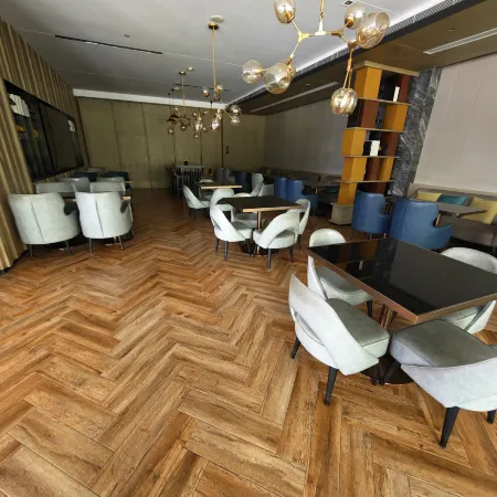 Lanting Hotel (Linyi Jiefang Road Taisheng Square)