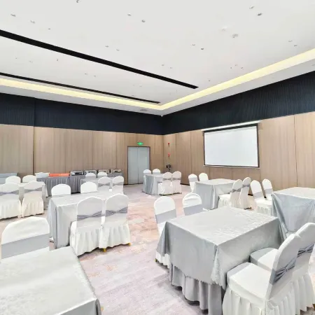 Zhongrong Jingyue Hotel (Tianfu International Airport)