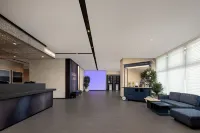 Xuzhou Yunlong Wanda Medical University Residence Hotel - parking