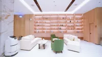 Yashe Hotel (Qianjiang High-Speed Railway Station Ecological Lobster City) - 3성급