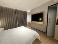 Cangzhou Huanghua Shengtai mingdun Hotel - parking