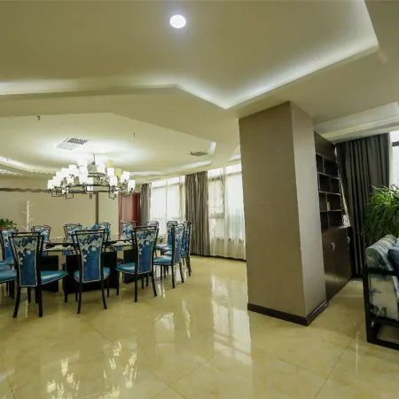 Shanyang Yihe Hotel (Shanyang People's Square)