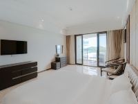 南澳黄金海岸公寓 - 海豚日出半海景大床房