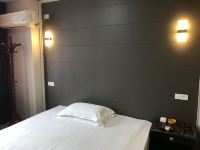 荆州嘉园宾馆 - 标准大床房