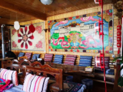 Deyang Mansion Hotels in Shangri-La