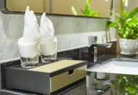 Saint Stone International Hotel - parking