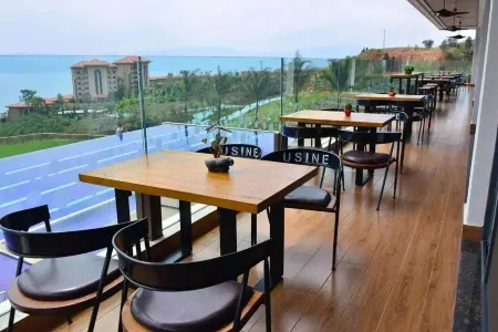 Fuxian Lake Tranquil Qingfeng B&B Отели рядом с достопримечательностью «Xiaowan Village»