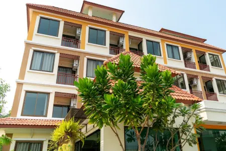 Sasi Nonthaburi Hotel