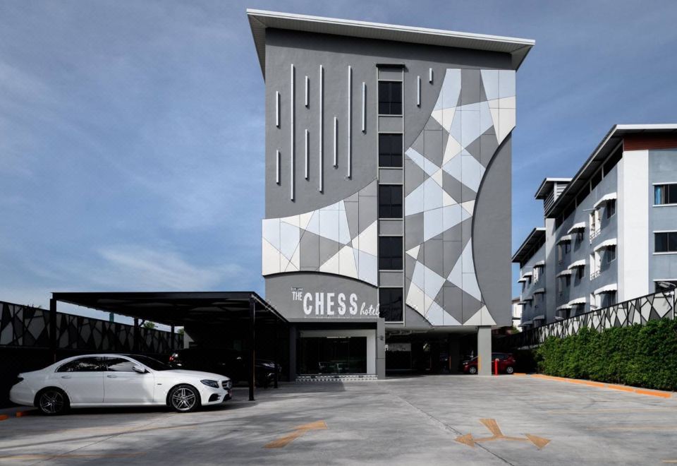 Best Price on The chess hotel in Rayong + Reviews!
