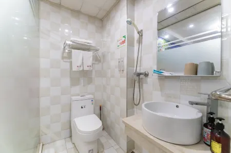 He Jie Business Hotel (Hangzhou east railway station)