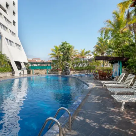 Lux Tychi Hotel