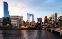 W Melbourne - Airport Shuttle