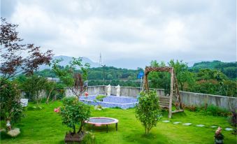 Xiangshan Xishan Small Home Stay