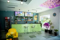 Jiyuan Corner · Meet Theme Hotel