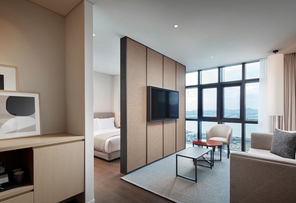 3. 신라스테이 부산..