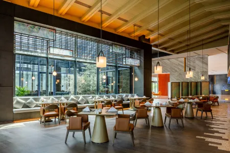 Mhub by MGM Nanjing Jiangning Отели рядом с достопримечательностью «Communication University of China, Nanjing»