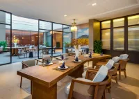 Lailu Minshan Hotel