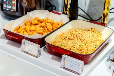 Xin Bo  International Apartment Zhongshan Xiaolan Taifeng Branch Отели рядом с достопримечательностью «Xiaolangang International Huogui Shipside»